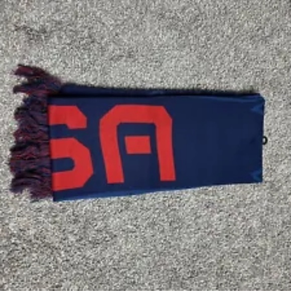 ✔️NIKE TEAM USA SPORTS SCARF WINTER SCARF - Picture 4 of 8